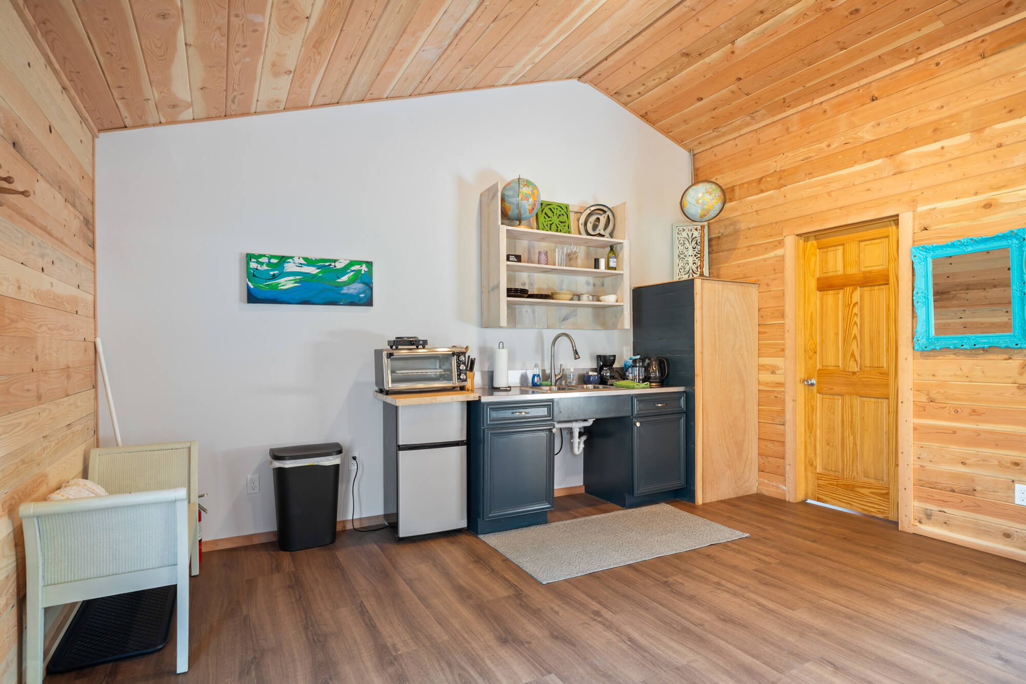 suite-2-kitchenette
