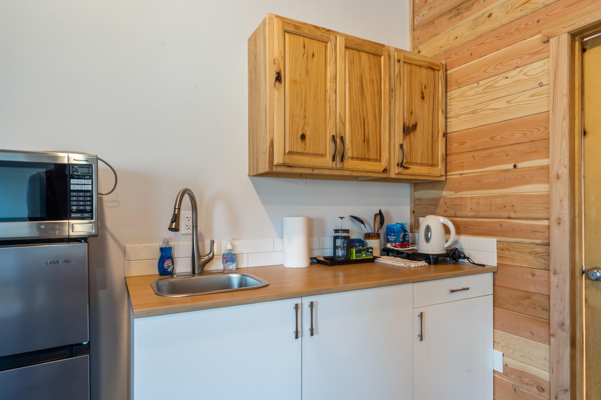 suite-4-kitchenette